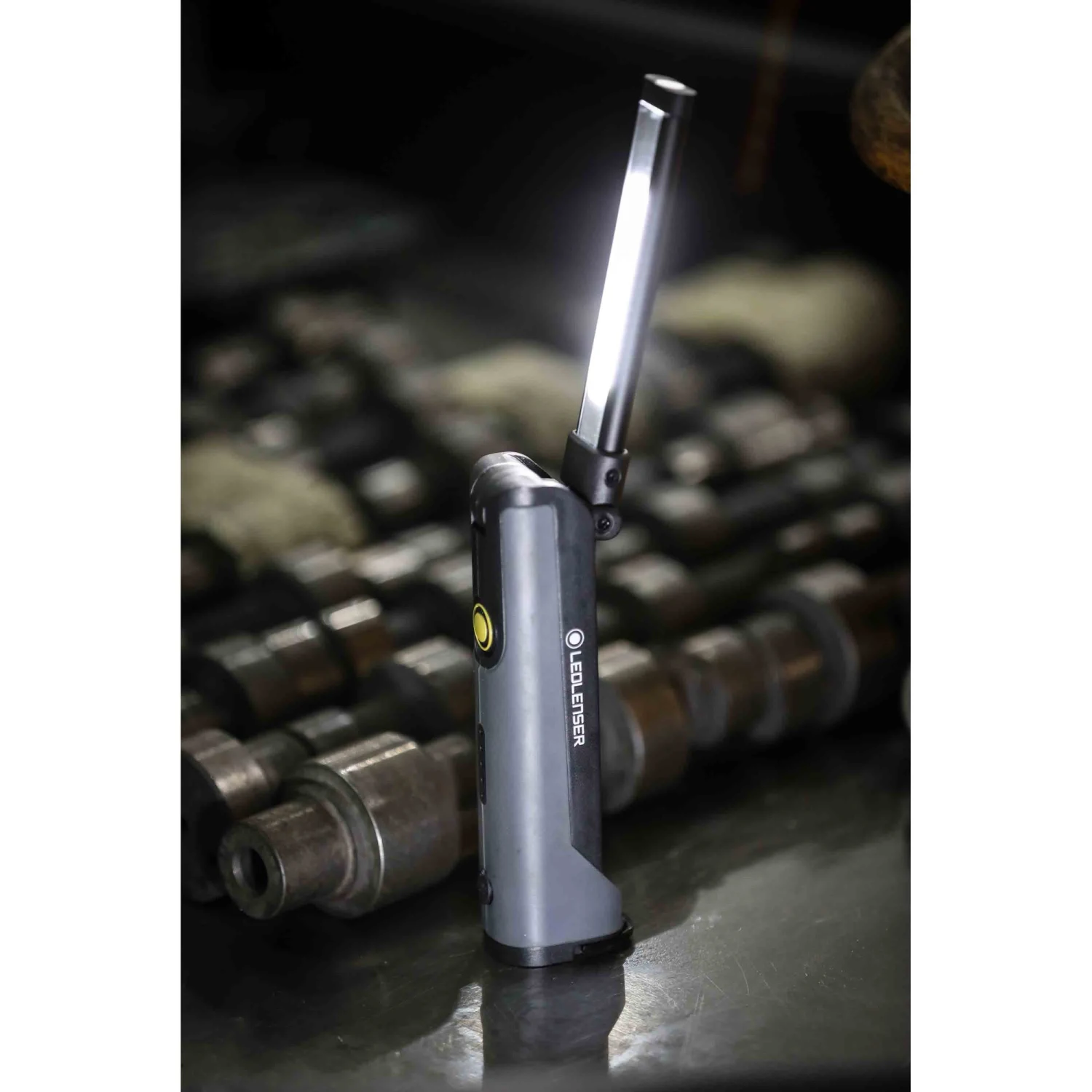 LEDLENSER Akku-Arbeitsleuchte IW5R Flex 3,7V (502006) 250-600 Lumen In Der Box 5 LEDLENSER Akku-Arbeitsleuchte IW5R Flex 3,7V (502006) 250-600 Lumen In Der Box – Bild 5