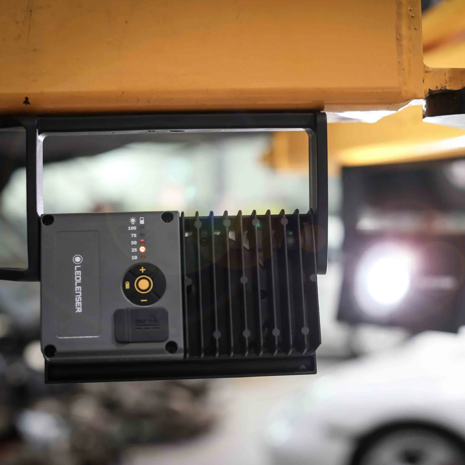 LEDLENSER Akku-Arbeitsleuchte (Baustrahler) IF4R 4 LEDLENSER Akku-Arbeitsleuchte (Baustrahler) IF4R – Bild 4