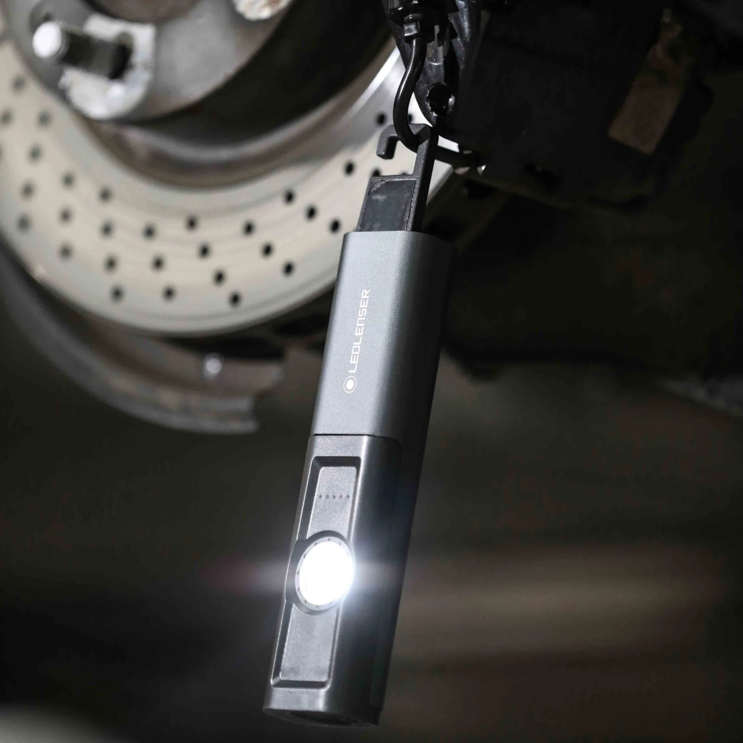 LEDLENSER Akku-Arbeitsleuchte IW5R 3,7V (502004) 125-300 Lumen In Der Box 5 LEDLENSER Akku-Arbeitsleuchte IW5R 3,7V (502004) 125-300 Lumen In Der Box – Bild 5