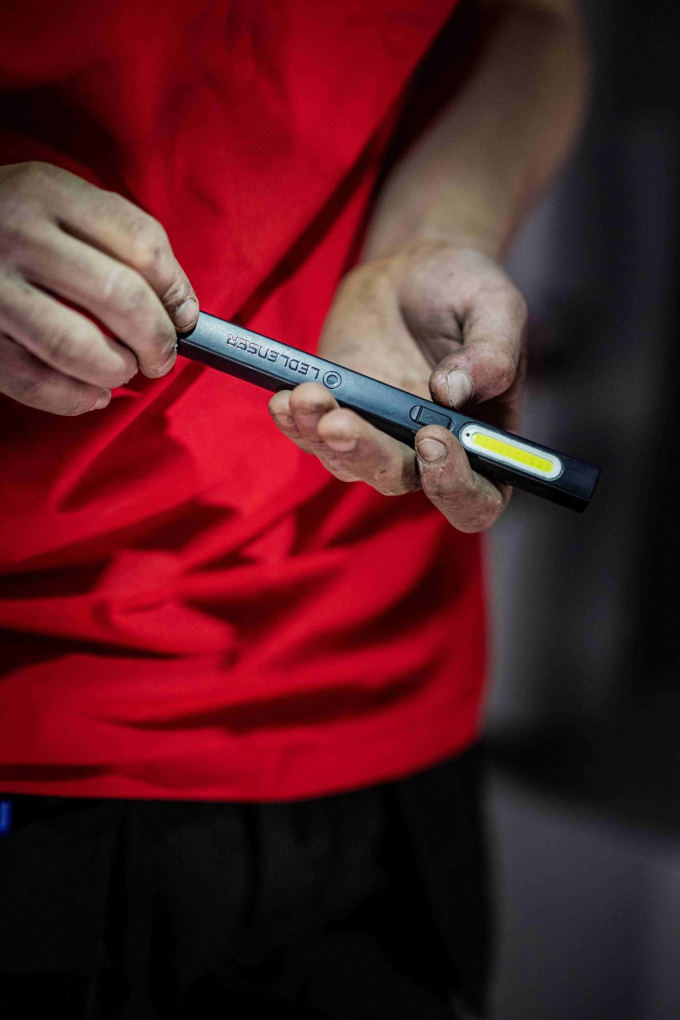 LEDLENSER W2R Work Aufladbare Arbeits-Stiftleuchte Mit Zwei Lichtquellen 2 LEDLENSER W2R Work Aufladbare Arbeits-Stiftleuchte Mit Zwei Lichtquellen – Bild 2