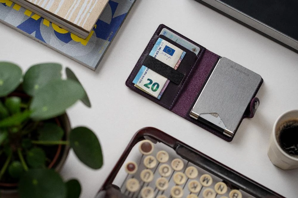 LEDLENSER Lite Wallet Matte Deep Wine 3 LEDLENSER Lite Wallet Matte Deep Wine – Bild 3