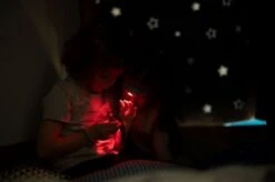 Ledlenser Kinder Stirnlampe Mit Weiß Rot Sowie Blaulicht LED 7 Ledlenser Kinder Stirnlampe Mit Weiß Rot Sowie Blaulicht LED -Ledlenser ledlenser kinder stirnlampe mit weiss rot und blaulicht 502538 4 720x600