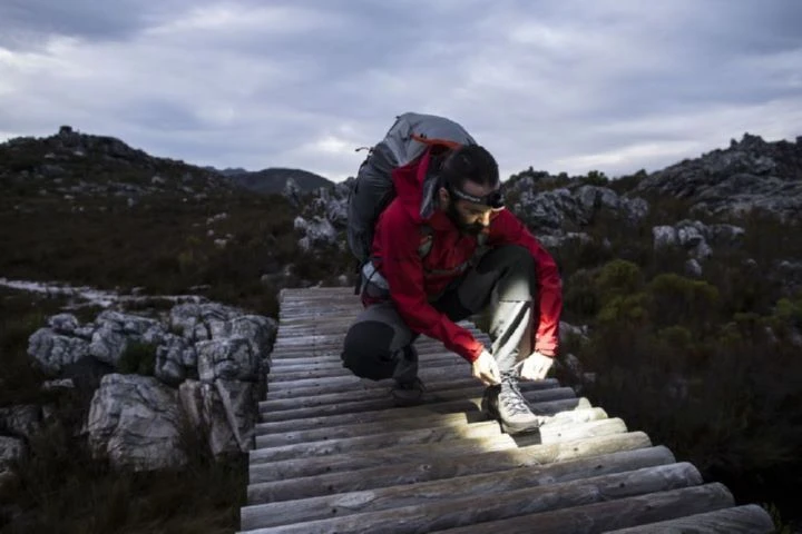 Ledlenser MH10 Wiederaufladbare Outdoor-Stirnlampe Mit Farbfilterset 2 Ledlenser MH10 Wiederaufladbare Outdoor-Stirnlampe Mit Farbfilterset – Bild 2