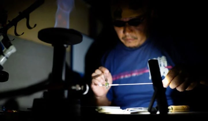 Ledlenser Arbeitsleuchte W4R Work Akku Handleuchte Mit Standfuß 3 Ledlenser Arbeitsleuchte W4R Work Akku Handleuchte Mit Standfuß – Bild 3